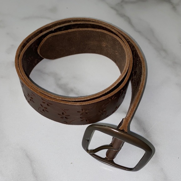 Unbranded Accessories - Floral Tooled Leather Belt - Brown Unbranded Accessories - Floral Tooled Leather Belt - Brown